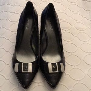 Nine West pointy toe wedges. Black size 7
